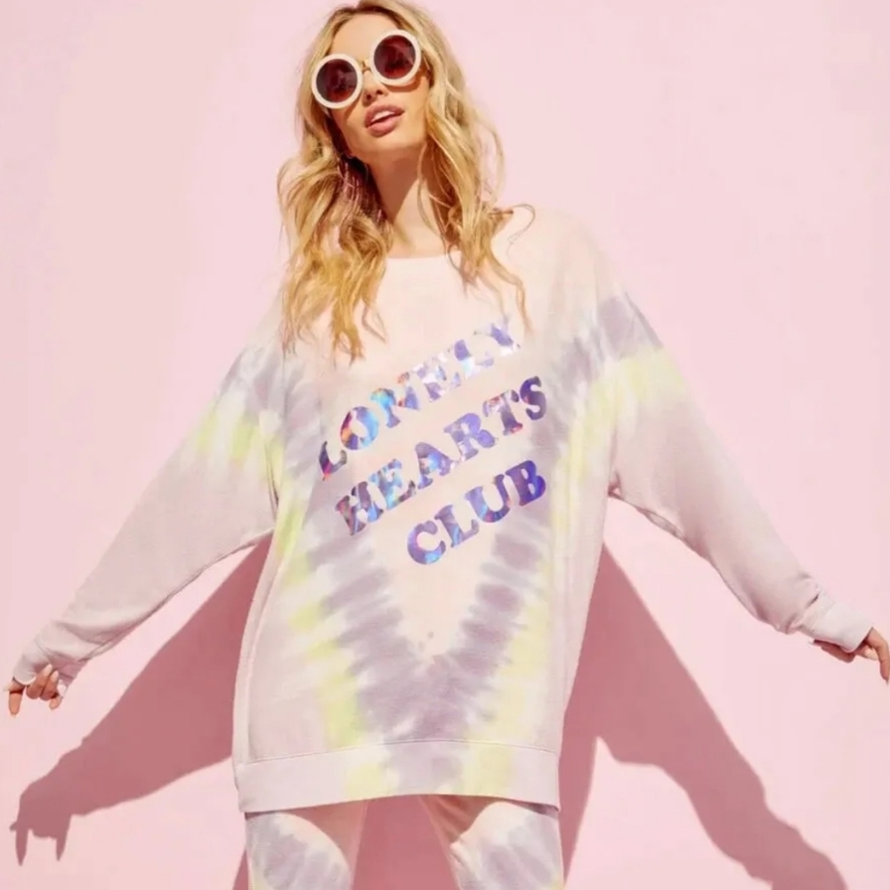 NWT WILDFOX Tie Dye‎ Holographic Lonely Hearts Club Oversized Sweater XL